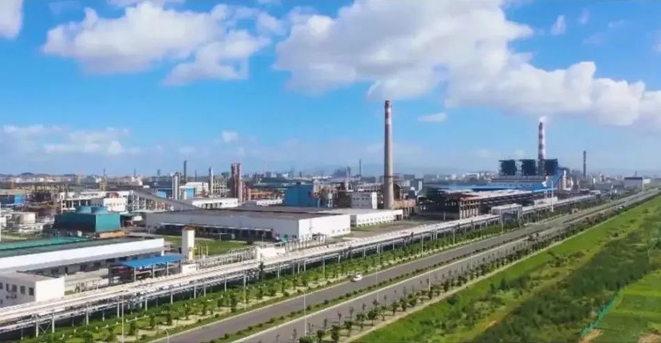 曹德旺：一片玻璃为全球行业树立典范