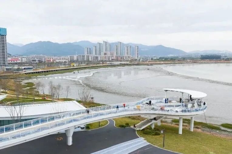 福清龙江畔城市新地标里美桥正式亮相