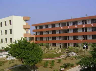 福清高山育才中学